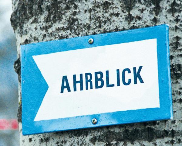 Pension Zum Ahrblick Sinzig Esterno foto